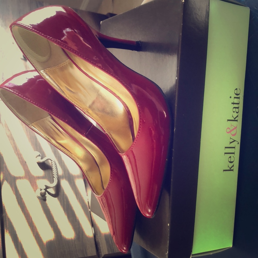 Kelly and Katie red pumps size 8.